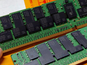 Memoria de Servidor LRDIMM DDR4 64G 3200MHz REG ECC M386A8K40DM2-CWE M386A8K40DM2-CVF M386A8K40DM2-CTD M386A8K40CM2-CVF - Product Image 1