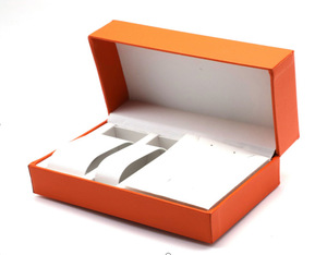 Set di Gioielli da Sposa alla Moda con Orologio al Quarzo e Anello di Lusso Placcato Oro con Diamanti, in Confezione Regalo - Product Image 5