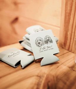 Refroidisseurs de canettes personnalisés pour mariage, supports de canettes personnalisés, protège-canettes personnalisés, refroidisseurs de canettes, cadeaux de mariage - Product Image 1
