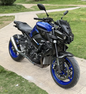 <span class=keywords><strong>Moto</strong></span> <span class=keywords><strong>Yamaha</strong></span> <span class=keywords><strong>MT</strong></span>-<span class=keywords><strong>10</strong></span> 1000cc CP4 à quatre cylindres en ligne, Hyper Naked, IMU, ABS, TCS, TFT, haute performance, <span class=keywords><strong>moto</strong></span> de rue - Product Image 1