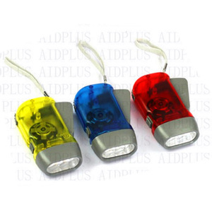 Linterna de Manivela con Tres Lámparas LED, Material de PC, Luz Blanca, Portátil, para Emergencias al Aire Libre, Camping, Senderismo y Viajes - Product Image 2