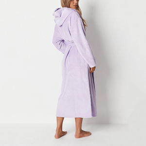 Vestido largo esponjoso con capucha a rayas para mujer, bata gruesa de lana para dormir para invierno - Product Image 6