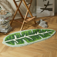Tapis de sol absorbant antidérapant doux en forme de feuille en polyester épaissi pour la décoration intérieure