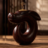 ICH Pièce de palmier en bois sculptée à la main en forme de lapin / Totem de poche