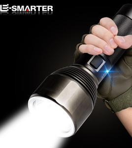 Lampe de travail étanche rechargeable 100 000 lumens, lanterne EDC, lampe torche tactique rechargeable, lampe de poche LED pour le camping et la randonnée - Product Image 6