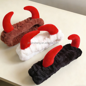 ที่คาดผมขนแกะปะการังสำหรับเด็กผู้หญิงที่คาดผมแบบยืดหยุ่น<span class=keywords><strong>ผ้า</strong></span>กำมะหยี่มีเขาตลก<span class=keywords><strong>ผ้า</strong></span>กำมะหยี่แฟชั่นล้างหน้า - Product Image 5