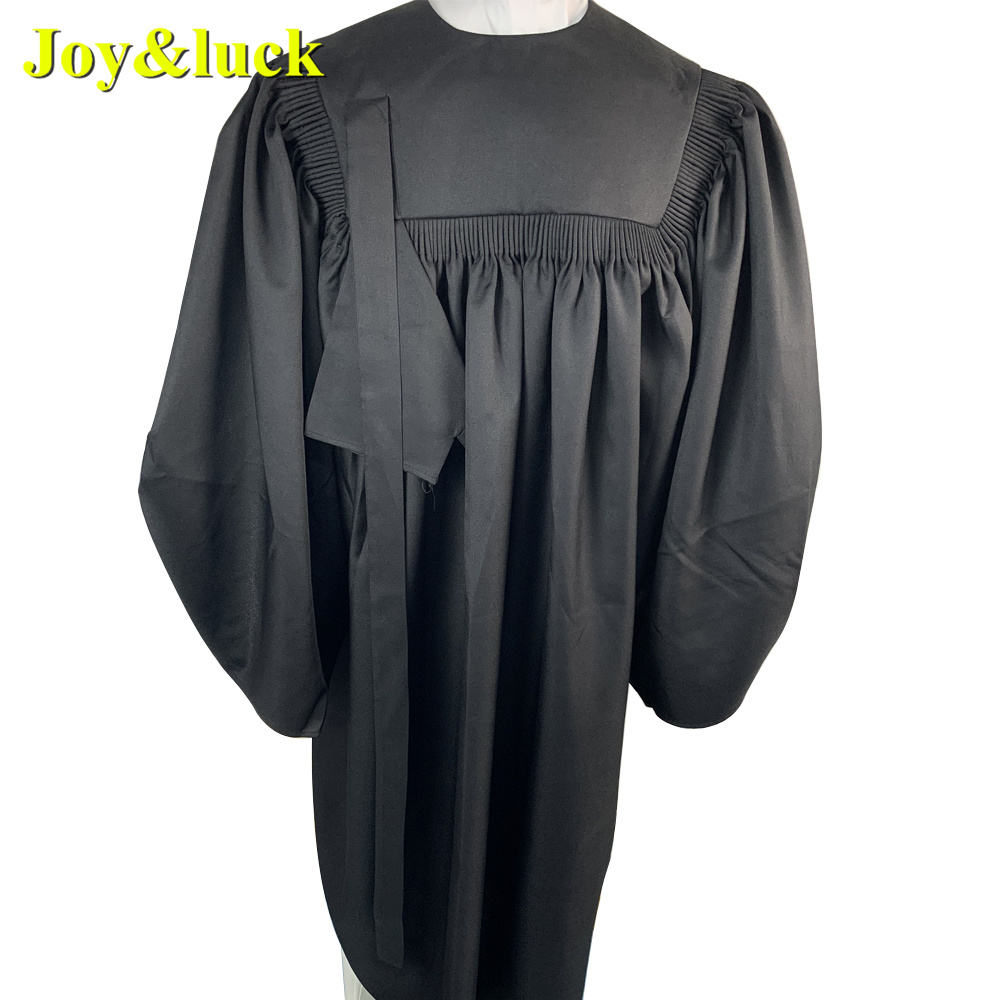 เสื้อผ้าสีดำ