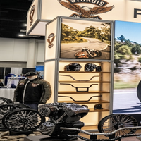 Stand d'exposition 30x30 avec mur vidéo LED et boîte à lumière SEG, affichage LED SEG pour la réunion de motos de Sturgis 2027