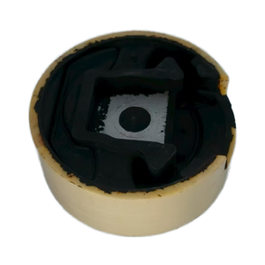 CSH haute qualité en gros traverse douille châssis Absorption des chocs en caoutchouc résistant à l'huile traverse douille OEM 1K0199867 - Product Image 1