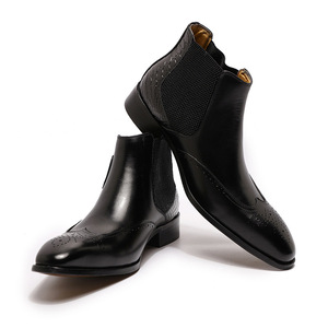 Les dernières chaussures habillées en cuir de vache véritable sont de haute qualité et conviennent à la fois aux occasions professionnelles et sociales. - Product Image 1