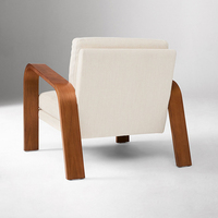 Fauteuil d'appoint minimaliste en bois courbé avec revêtement en tissu crème pour l'hôtellerie