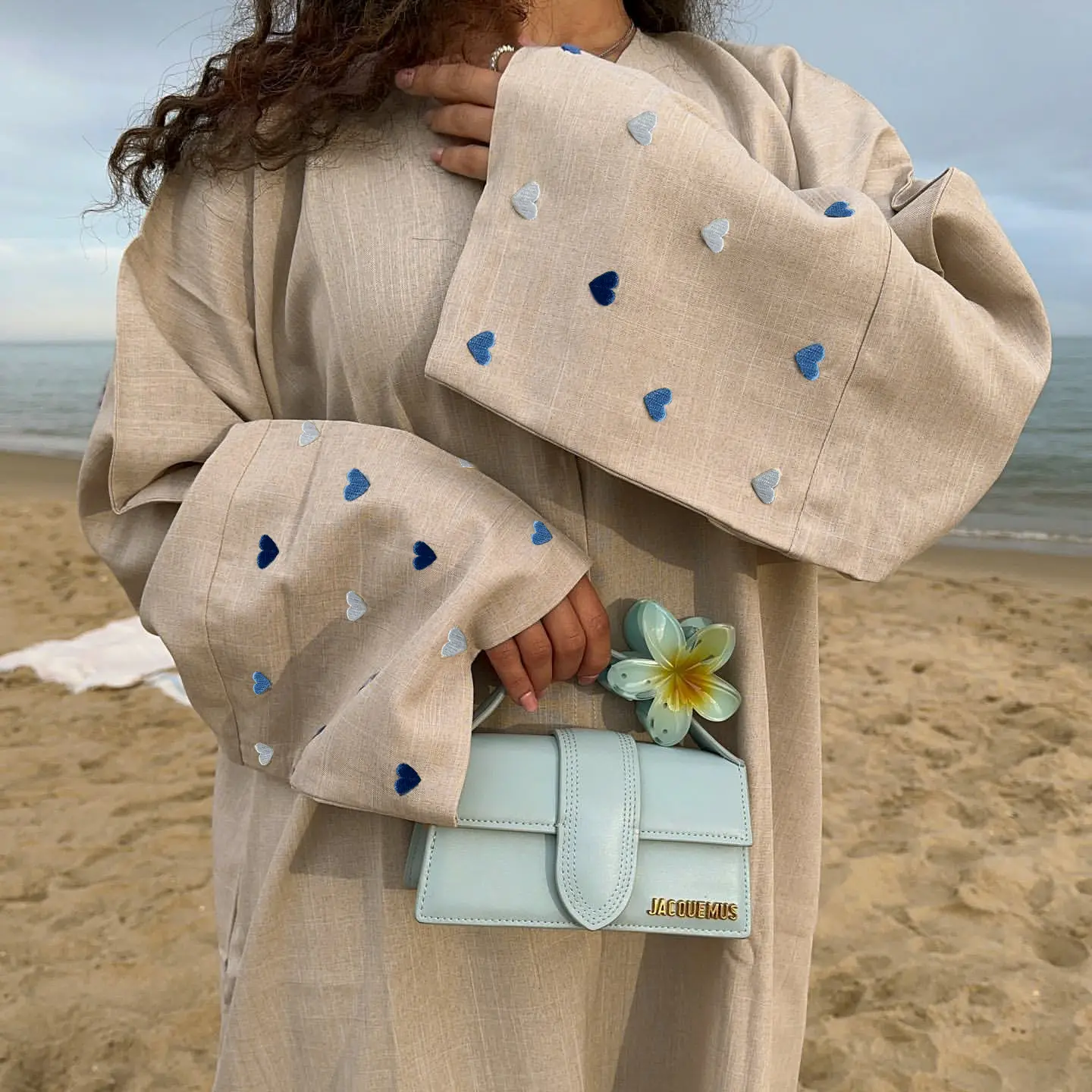 Bicomfort 2024 Bescheiden Dubai Abaya Luxe Schattige Hart Borduurwerk Linnen Kimono Jurk Met Open Mouwen Voor Moslim Vrouwen Eid
