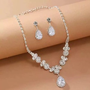 Ensemble collier et boucles d'oreilles en alliage cristal super brillant, style punk, bijoux de mariée, accessoires pour robe de mariée, soirée - Product Image 5