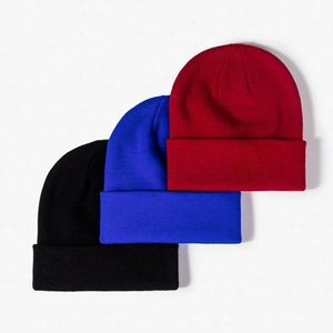 Diseño de Gorros Bennie Personalizados con MOQ Bajo, Gorros Bennie Cálidos de Invierno Unisex para Actividades al Aire Libre - Product Image 2