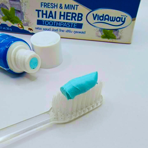 Pasta Dental Herbal VidAway Premium Thai Natural Oral Care para Blanqueamiento Dental, 30 Gramos, Pasta Dental Herbal Fresca con Menta, Éxito de Ventas - Product Image 4