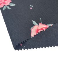 Vente en gros de tissu en mousseline de soie à bulles imprimé de fleurs en polyester/tissu imprimé floral en soie pour les vêtements tissés