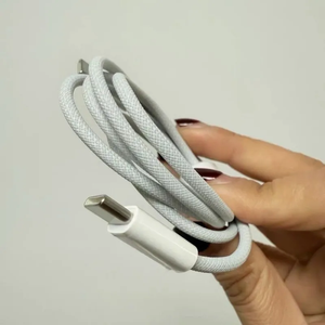 Câble de charge et de données tressé USB-C vers USB-C 60W (1M/2M) pour iPhone 15/16/17 Pro Max – Charge rapide – Direct Usine - Product Image 3
