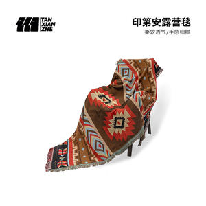 เสื่อปิกนิกสำหรับนักเดินทาง รูปทรงสี่เหลี่ยมผืนผ้า กันความชื้น เสื่อกลางแจ้ง ผลิตจากโพลีเอสเตอร์ ผ้าฝ้าย และผ้าอ๊อกซ์ฟอร์ด เหมาะสำหรับการเดินทางช่วงฤดูใบไม้ผลิ พกพาสะดวก ใช้ปูบนสนามหญ้าได้ - Product Image 3