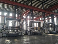 Torno CNC Vertical con Servomotor, Capacidad de 5 Ejes para Torneado de Componentes de Precisión en la Fabricación de Anillos y Carcasas de Turbinas Aeroespaciales