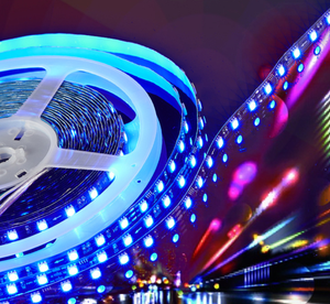 Bande lumineuse LED IP20 5050 RGB 12V avec télécommande pour éclairage d'ambiance de bar à intensité variable CE RoHS - Product Image 2