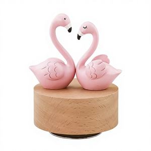 YIYU Caja de Música Giratoria Romántica con Flamencos, Madera de Haya, Mecanismo de 8 Tonos, Duración de Sonido de 30s, Diseño Minimalista Moderno y Creativo - Product Image 3