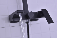 Système de douche mural moderne 3 voies, corps en laiton massif, cartouche céramique, douchette pluie et à main, kit avec tuyau PVC 1,5 m couleur assortie, pour hôtel