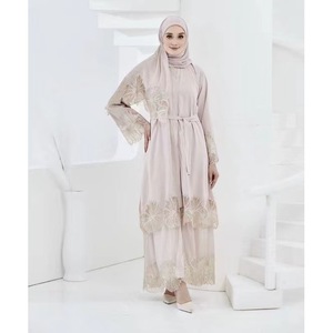 Nueva Ropa Islámica Elegante y Transpirable Estilo Mariposa 2025, Kaftán de Lujo Modesto para Ramadán y Eid, Dubai, Mangas Campana de Invierno, Cuello en V - Product Image 1