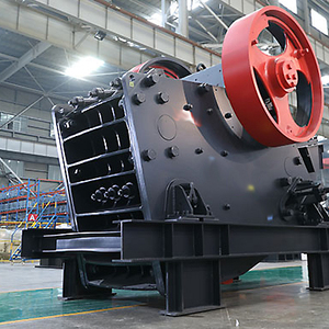 Mini Beton- und Gesteinsbrecher mit Motor und Getriebe, Maximaler Durchsatz 330t/h zum Zerkleinern - Product Image 3