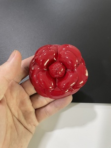 กิ๊บติดผมรูปกลีบดอกไม้ขนาด 6.6 ซม. แบบถอดได้ กลิ่นหอมอ่อนๆ ใช้ตกแต่งชุดชั้นใน - Product Image 2