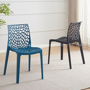 Chaises de salle à manger ergonomiques en plastique, design élégant, sans accoudoirs, durables, à prix abordable, très demandées - Product Image 1