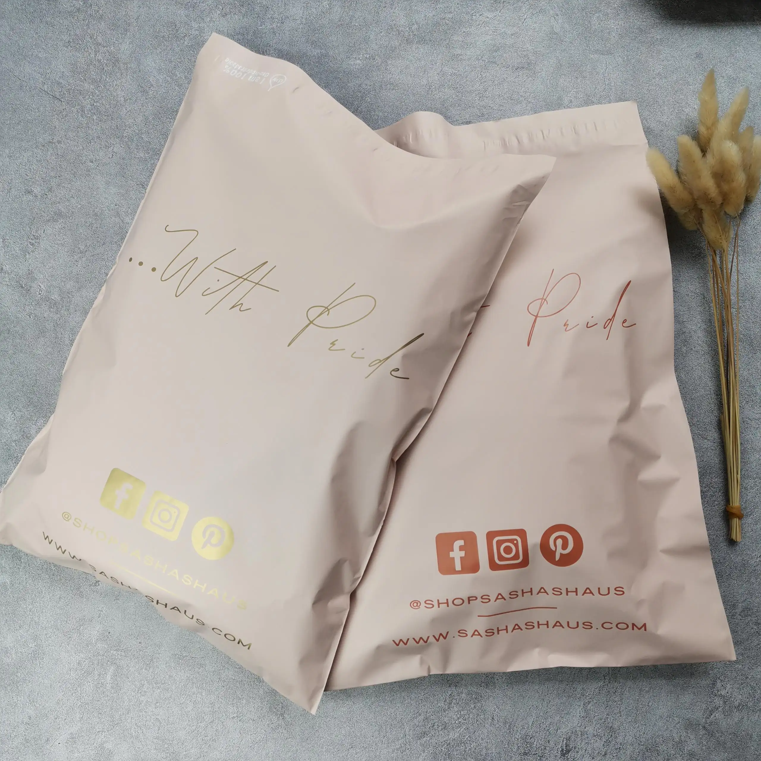 Biologisch abbaubare matte Pfirsich benutzer definierte Versandt aschen Poly Mailer Taschen Kuriert aschen mit Logo für Kleidung