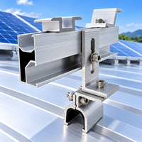 Système de fixation à pince trapézoïdale en aluminium avec pied en L et joint EPDM pour panneau solaire