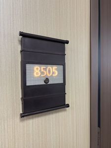 Personalized Decorative Modern Acrylic Hotel <strong>House</strong> <strong>Name</strong> Address Door Number Sign <strong>Plaque</strong> - Product Image 3