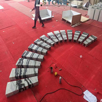 Marches d'escalier flottantes en marbre blanc de Carrare de Foshan pour les projets de construction dans les villas et les hôtels