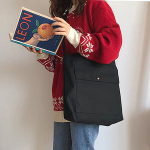 Solid Color Canvas Messenger Bag Horizontal Square Zipper Closure Everyday Use Women's Bag Black And White Spring 2023 - Product Image 3