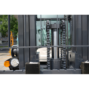 10-тонные, 15-тонные и 25-тонные большие Дизельные вилочные погрузчики доступны для продажи - Product Image 2