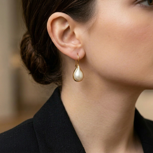 Boucles d'oreilles en perles plaquées or 18 carats faites à la main, design exclusif pour mariages, fêtes religieuses, bijoux jaunes, cadeau - Product Image 1