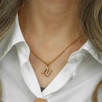 Collier ras du cou tendance en acier inoxydable plaqué or 18 carats avec pendentif perle lettre initiale A-Z et chaîne torsadée épaisse pour femme