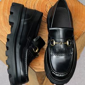 Zapatos formales de hombre de cuero genuino de alta calidad para venta al por mayor, zapatos Oxford italianos con cordones y suela dura para fiestas. - Product Image 3