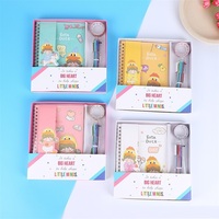 Cuaderno Espiral Creativo Personalizado y Juego de Bolígrafos, Regalo para Entusiastas de la Papelería, Sin Marca, Hecho en China, Modelo 2024