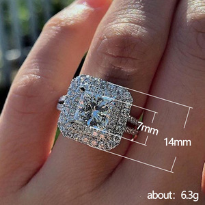 Anello geometrico quadrato a doppio strato per donna, gioielli da dito eleganti e scintillanti - Product Image 4