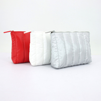 Sac à cosmétiques personnalisé en gros, mignon, pour fille, sac de maquillage Teddy d'hiver pour les vacances, la plage, la croisière, les voyages