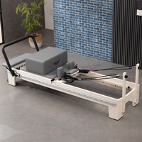 Inovasi baru peralatan kebugaran warna kustom kayu Solid putih Mesin tempat tidur Pilates komersial remantan