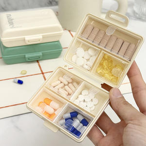 Pilulier portable Nature à 7 compartiments, boîte de rangement en plastique pour médicaments, étanche à l'humidité, organisateur quotidien pour les voyages et la maison - Product Image 1