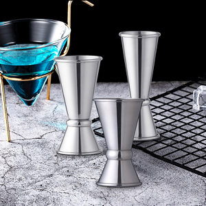 Jigger Doble Delgado de Acero Inoxidable Moderno y Ecológico de 25/50 ml Personalizable con Logotipo para Medir Vino y Cócteles en Bares - Product Image 1