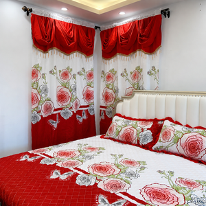 Set Copriletto Trapuntato Stampato in 5 Pezzi con Tende e Valletta, Set Biancheria da Letto Floreale Pronto per la Spedizione, per Vendita all'Ingrosso - Product Image 3