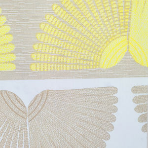 Mantel con Patrón de Hojas de Ginkgo Estilo Chino y Diseño de Mármol - Product Image 4