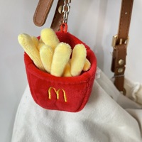 Porte-clés en peluche mignon de frites de dessin animé, style fast-food, pour machine à griffes, décoration de sac, vente en gros