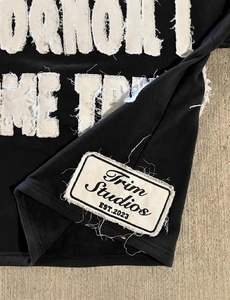 T-Shirt Unisex Oversize in Cotone Vintage Y2K Personalizzabile Nera con Applicazioni Termoadesive e Ricami Designer per <span class=keywords><strong>Uomo</strong></span> - Product Image 4