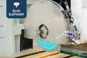 Scie à pont 5 axes haute efficacité pour la découpe de marbre et de quartz, machine de découpe à angle arrondi de 45 degrés pour la fabrication d'éviers - Product Image 5